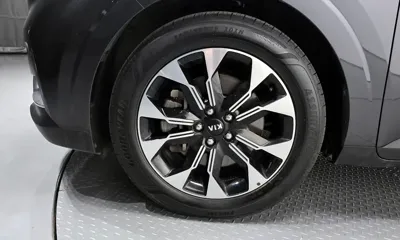 Kia Canival 2021, 57885 км, за 17071.72 USD