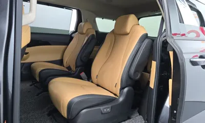 Kia Canival 2021, 57885 км, за 17071.72 USD - фото 12