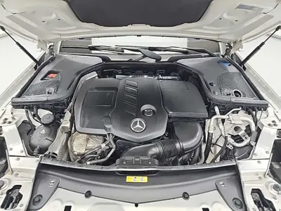 Mercedes-Benz E-Class 2018, 105379 км, за 25370.83 USD