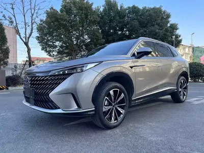 Roewe RX5 2022, 30000 км, за 6003.42 USD