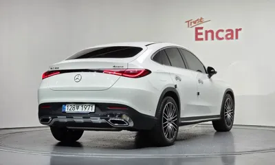 Mercedes-Benz GLC-Class 2025, 13928 км, за 52028.37 USD