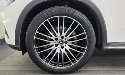 Mercedes-Benz GLC-Class 2025, 13928 км, за 52028.37 USD