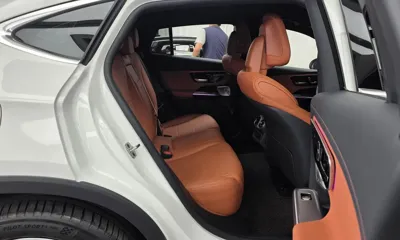 Mercedes-Benz GLC-Class 2025, 13928 км, за 51940.44 USD - фото 12