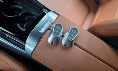 Mercedes-Benz GLC-Class 2025, 13928 км, за 51940.44 USD - фото 31
