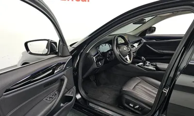 BMW 5-Series 2018, 132711 км, за 12228.99 USD - фото 10