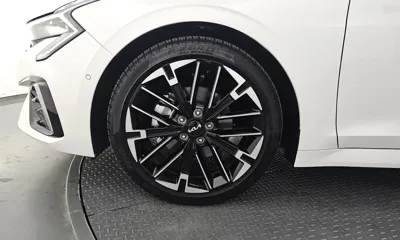 Kia K5 2025, 1599 км, за 21150.81 USD