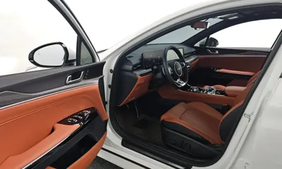 Kia K5 2025, 1599 км, за 21150.81 USD - фото 11