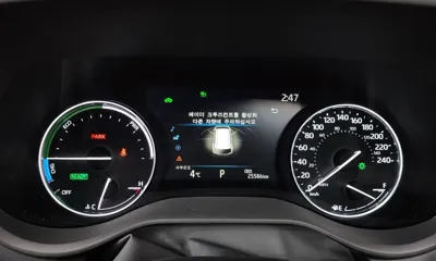 Toyota Sienna 2023, 25586 км, за 31811.11 USD - фото 8