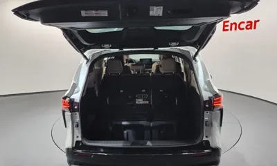 Toyota Sienna 2023, 25586 км, за 31811.11 USD - фото 20