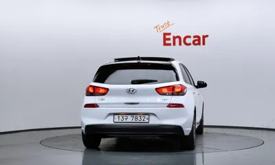 Hyundai i30 2018, 41013 км, за 7469.28 USD