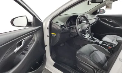 Hyundai i30 2018, 41013 км, за 7469.28 USD - фото 10