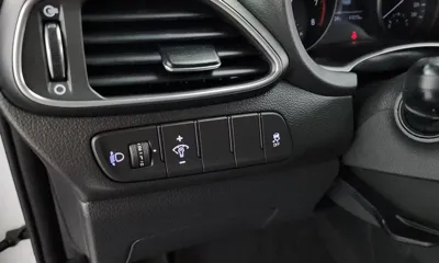 Hyundai i30 2018, 41013 км, за 7469.28 USD - фото 20