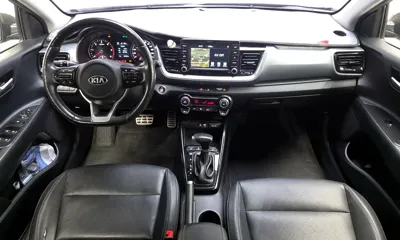 Kia Stonic 2018, 34246 км, за 8270.97 USD - фото 7