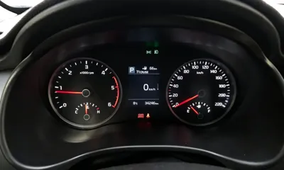 Kia Stonic 2018, 34246 км, за 8270.97 USD - фото 8