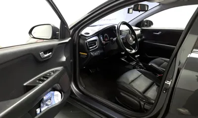 Kia Stonic 2018, 34246 км, за 8270.97 USD - фото 10