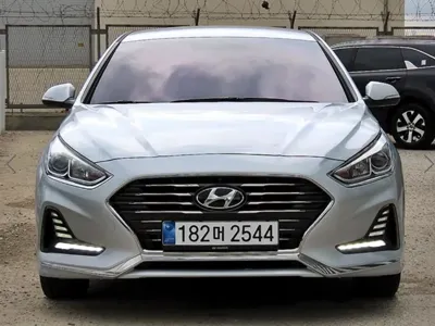Hyundai Sonata 2018, 154189 км, за 4228.47 USD