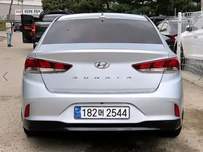 Hyundai Sonata 2018, 154189 км, за 4228.47 USD