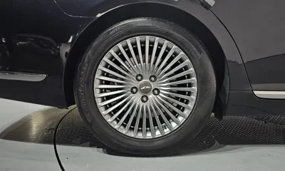 Genesis G90 2020, 136561 км, за 19495.54 USD