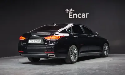 Hyundai Genesis 2016, 158693 км, за 5880.41 USD