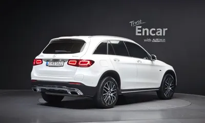 Mercedes-Benz GLC-Class 2021, 96864 км, за 57819.46 USD