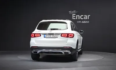 Mercedes-Benz GLC-Class 2021, 96864 км, за 57819.46 USD