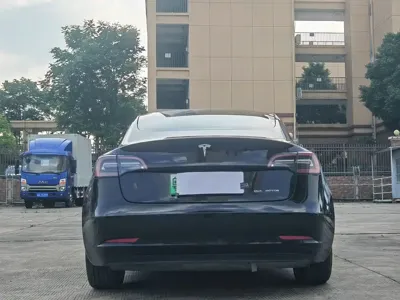 Tesla Model 3 2021, 110000 км, за 14243.4 USD