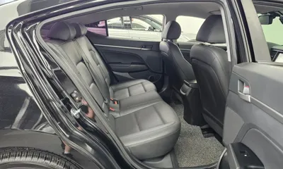 Hyundai Avante 2018, 81552 км, за 4160.44 USD - фото 12
