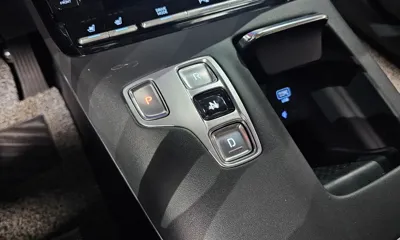 Hyundai Grandeur 2023, 53631 км, за 18051.73 USD - фото 9