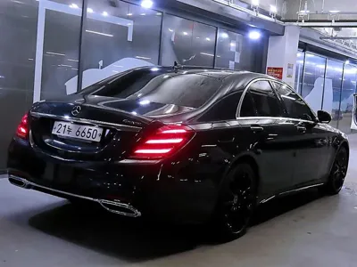 Mercedes-Benz S-Class 2018, 121637 км, за 22187.21 USD