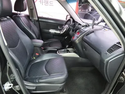 Kia Soul 2013, 91943 км, за 3437.34 USD - фото 8