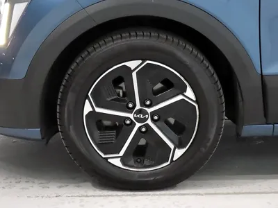Kia Niro 2023, 123086 км, за 11661.24 USD