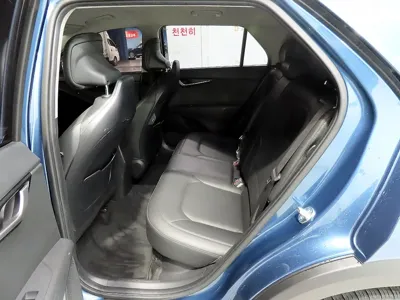 Kia Niro 2023, 123086 км, за 11644.56 USD - фото 12