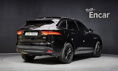 Jaguar F-Pace 2017, 88050 км, за 9184.01 USD