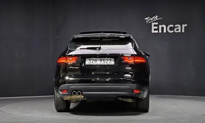 Jaguar F-Pace 2017, 88050 км, за 9184.01 USD