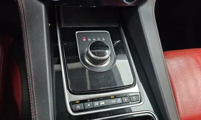 Jaguar F-Pace 2017, 88050 км, за 9184.01 USD - фото 9