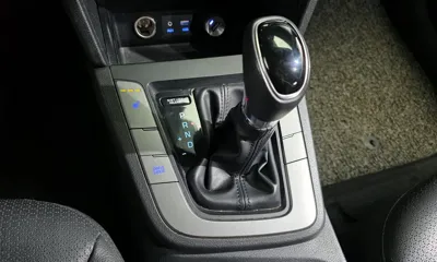 Hyundai Avante 2017, 133433 км, за 5054.48 USD - фото 9