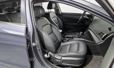 Hyundai Avante 2017, 133433 км, за 5054.48 USD - фото 12
