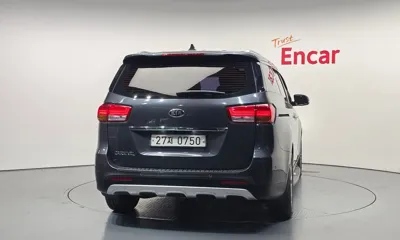Kia Canival 2017, 41222 км, за 10401.09 USD - фото 4