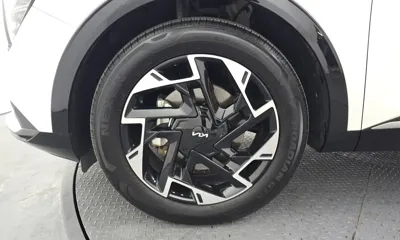 Kia Sportage 2023, 68969 км, за 15951.16 USD