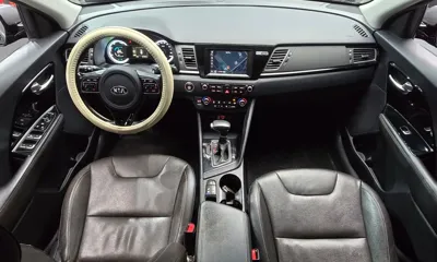 Kia Niro 2017, 101239 км, за 7877.12 USD - фото 7