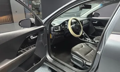 Kia Niro 2017, 101239 км, за 7877.12 USD - фото 10