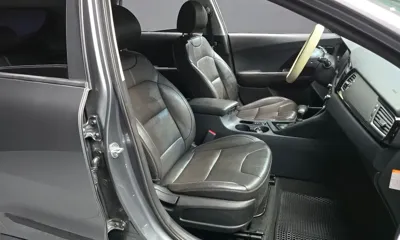 Kia Niro 2017, 101239 км, за 7877.12 USD - фото 12