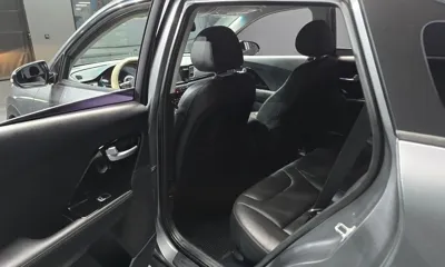 Kia Niro 2017, 101239 км, за 7877.12 USD - фото 26