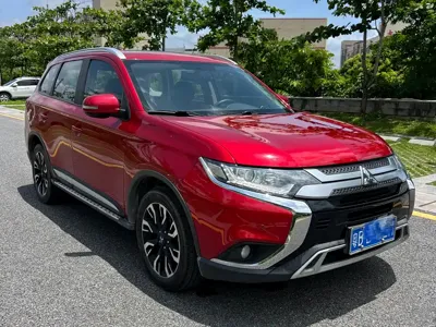 Mitsubishi Outlander 2020, 100000 км, за 11509.61 USD