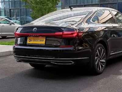 Volkswagen Passat 2022, 35000 км, за 16597.68 USD - фото 6