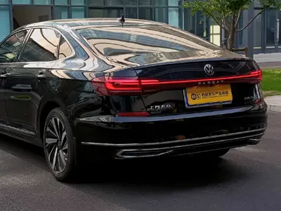 Volkswagen Passat 2022, 35000 км, за 16597.68 USD - фото 9