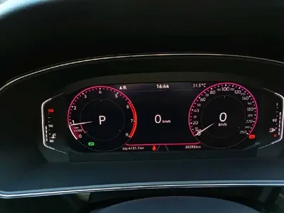 Volkswagen Passat 2022, 35000 км, за 16597.68 USD - фото 16