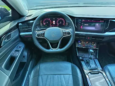 Volkswagen Passat 2022, 35000 км, за 16597.68 USD - фото 19