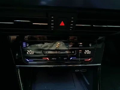 Volkswagen Passat 2022, 35000 км, за 16597.68 USD - фото 21