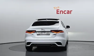 Jaguar XE 2020, 27821 км, за 23069.82 USD